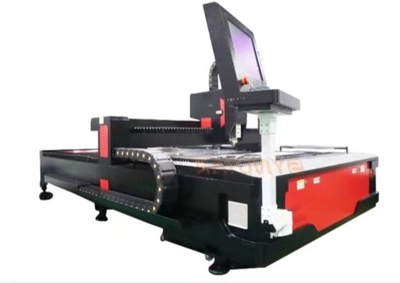 1500W-6000W फाइबर लेजर कटिंग मशीन 1500*3000 मिमी कार्य क्षेत्र 10.6um तरंग दैर्ध्य